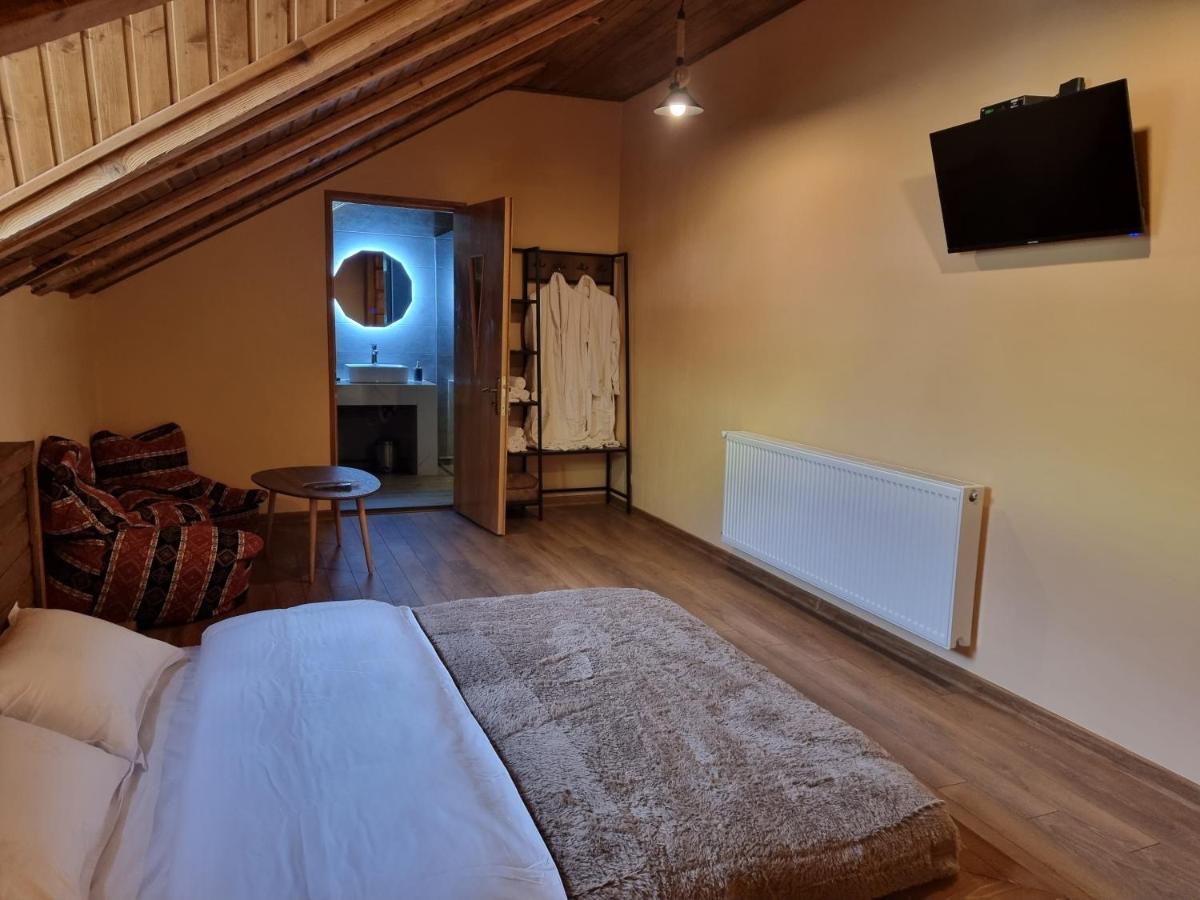 Hotel Graf Kazbegi Esterno foto