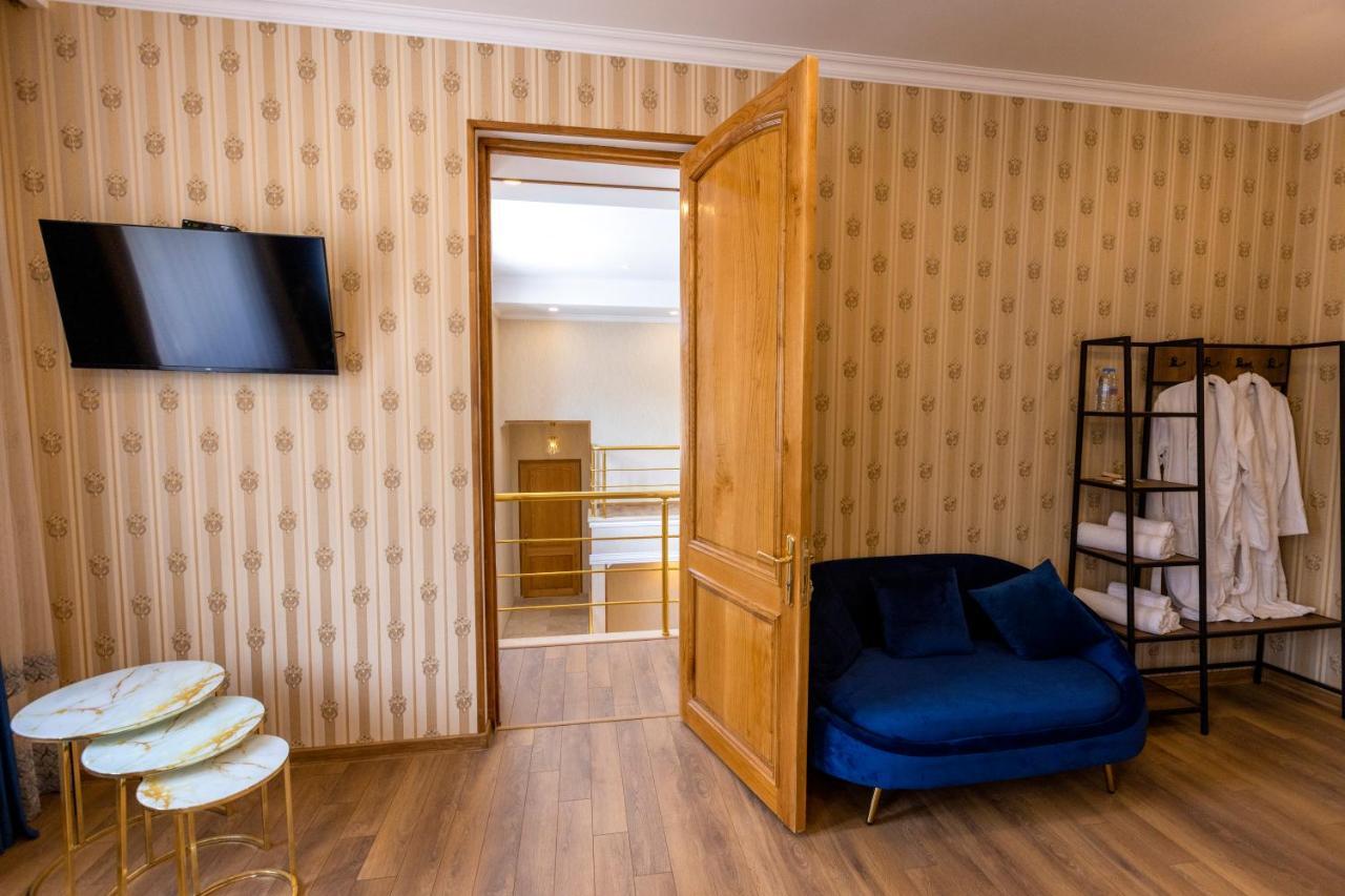 Hotel Graf Kazbegi Esterno foto