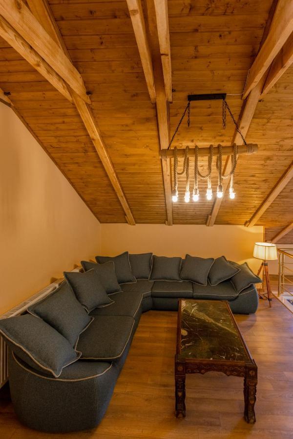 Hotel Graf Kazbegi Esterno foto