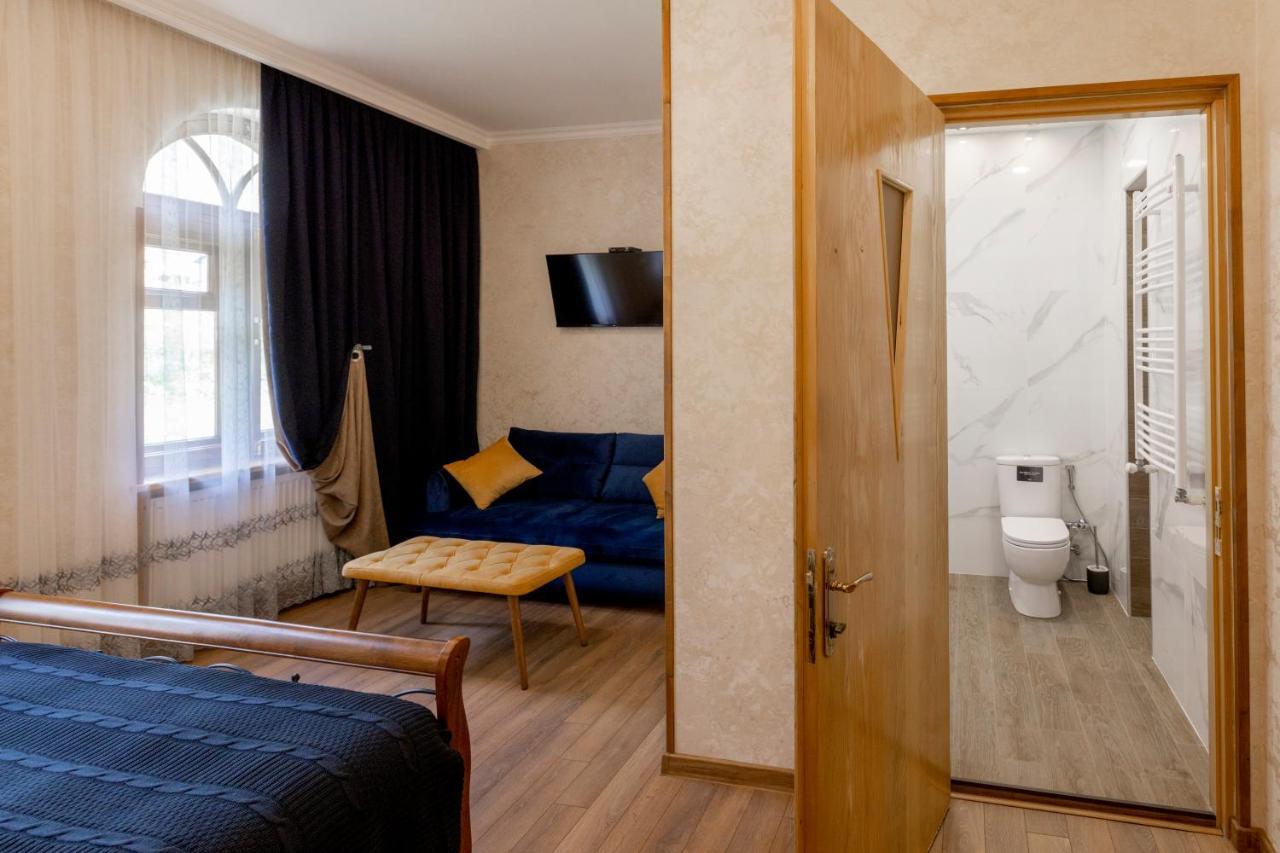 Hotel Graf Kazbegi Esterno foto