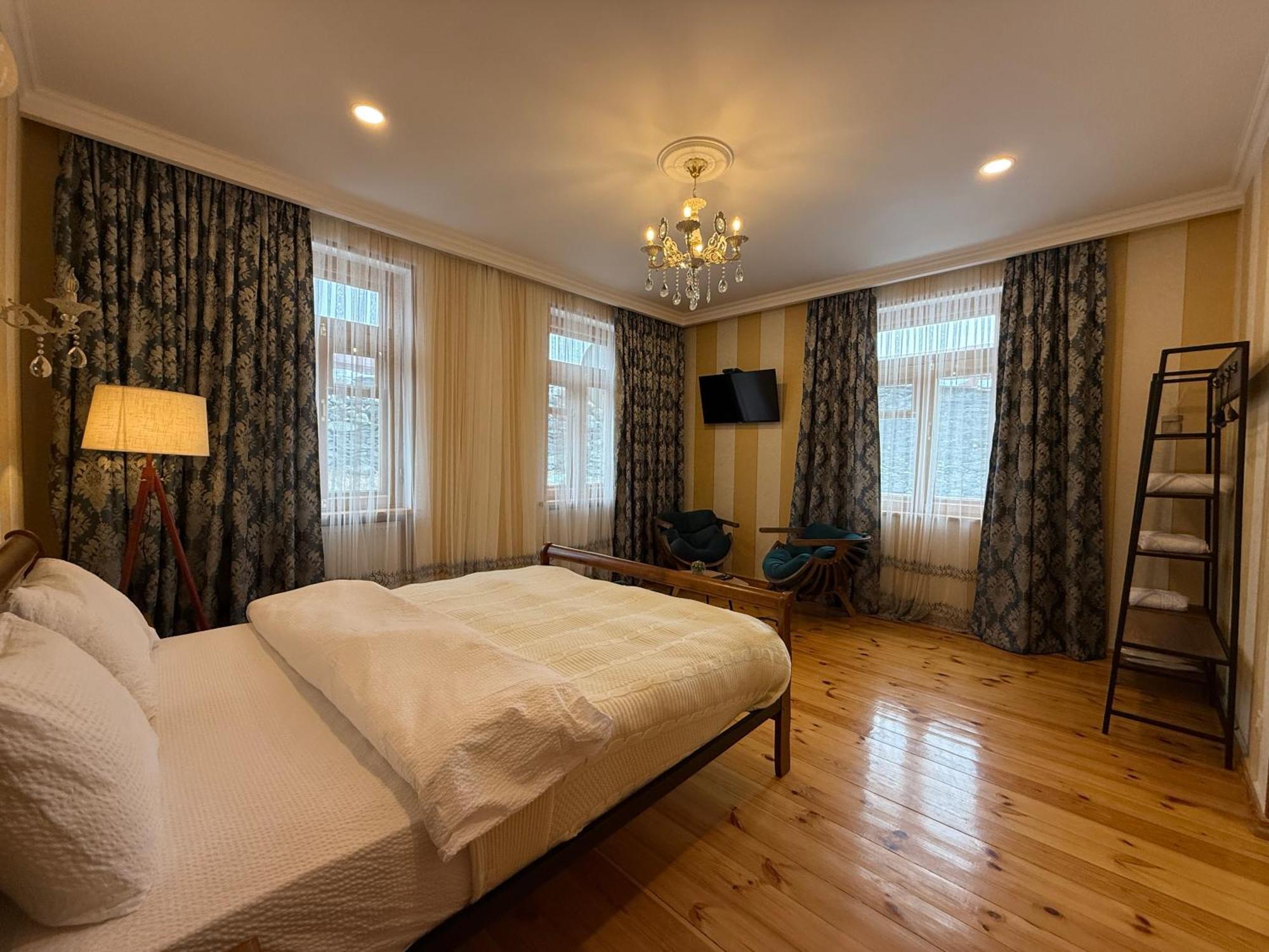 Hotel Graf Kazbegi Esterno foto