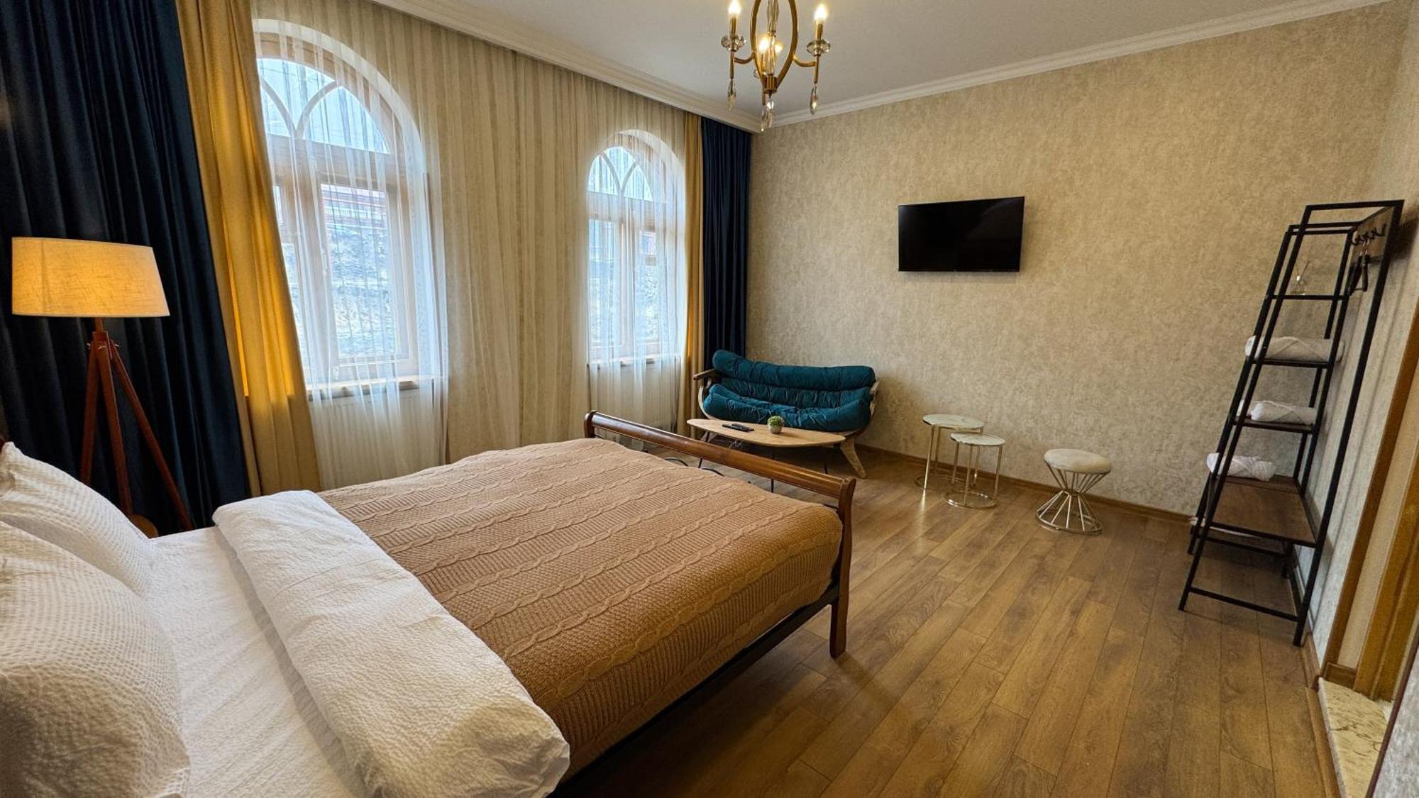Hotel Graf Kazbegi Esterno foto
